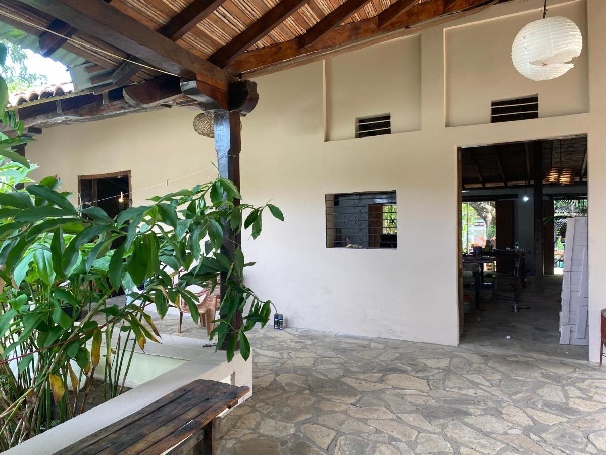 Hostal Casa Abierta เลออน ภายนอก รูปภาพ